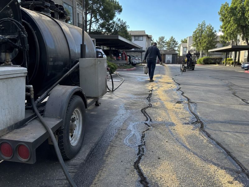 Crack Filling Driveways Under Modesto Ca